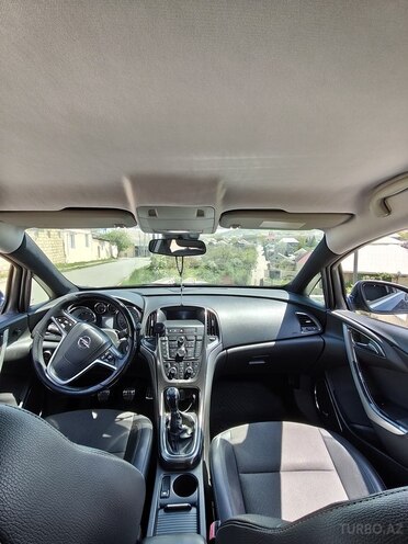 Opel Astra-7