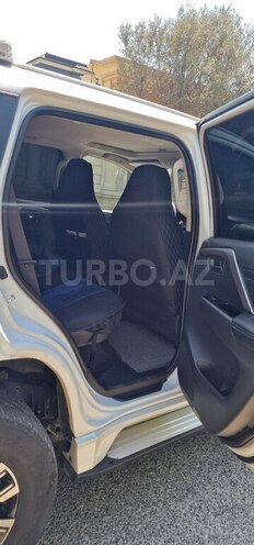 Mitsubishi Pajero Sport-12