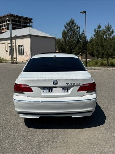 BMW 740-9
