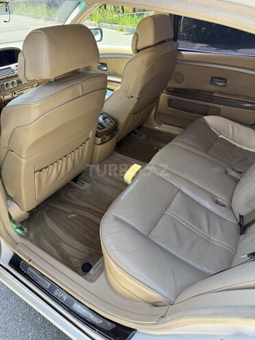 BMW 740-10