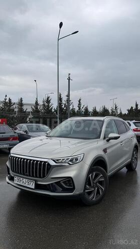 Hongqi HS5-2