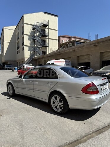Mercedes E 220-7