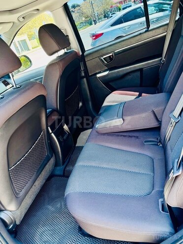 Hyundai Santa Fe-6