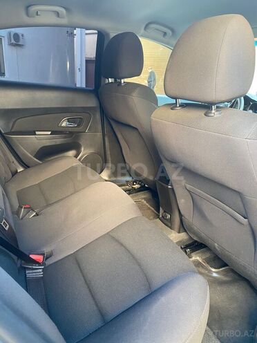 Chevrolet Cruze-3