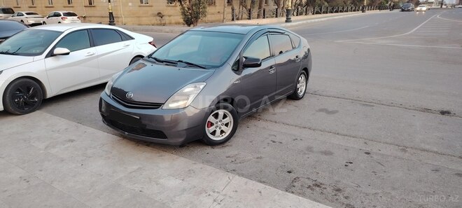 Toyota Prius-2