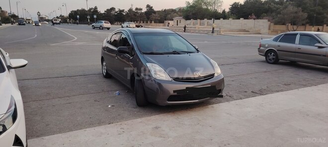 Toyota Prius-1