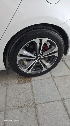 Kia Cerato-11