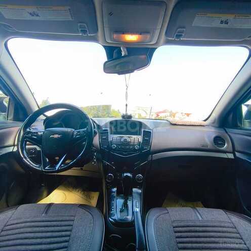 Chevrolet Cruze-14