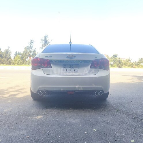 Chevrolet Cruze-2