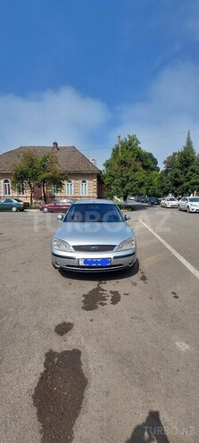 Ford Mondeo-1