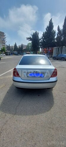 Ford Mondeo-2