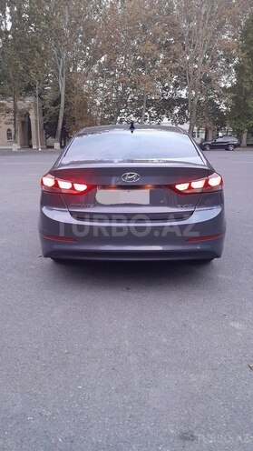 Hyundai Avante-4