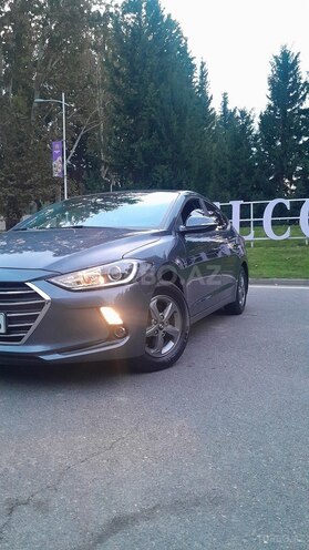Hyundai Avante-3