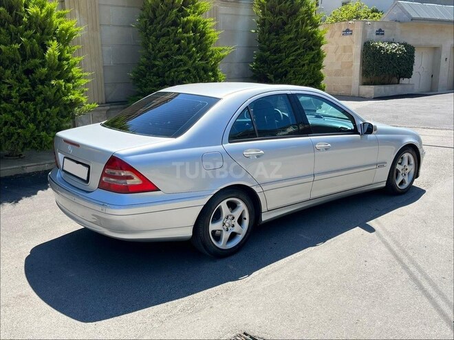 Mercedes C 200-7