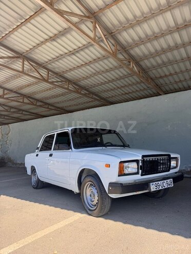 LADA (VAZ) 2107-1
