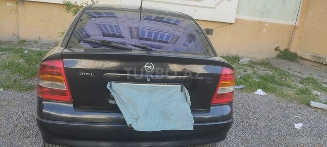 Opel Astra-2