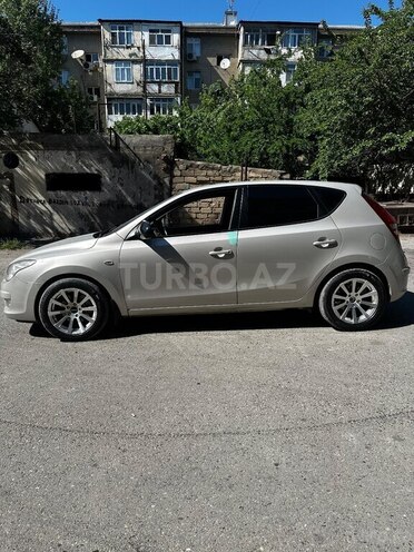 Hyundai i30-2