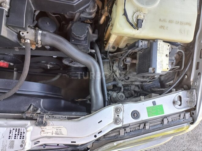 Mercedes C 200-13