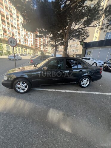 Mercedes C 200-4