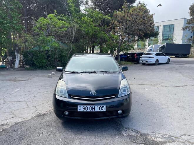 Toyota Prius-3
