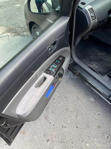 Toyota Prius-7