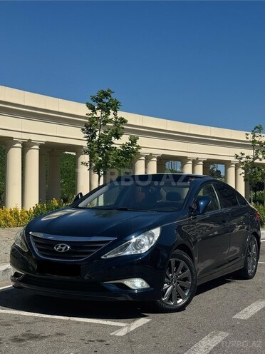 Hyundai Sonata-1