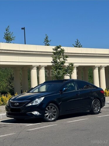 Hyundai Sonata-2