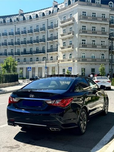 Hyundai Sonata-8