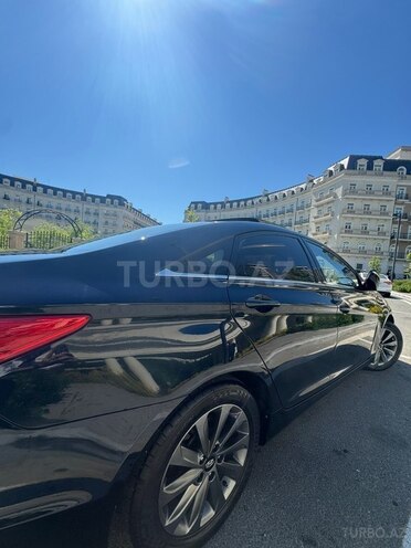 Hyundai Sonata-11