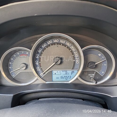 Toyota Corolla-5