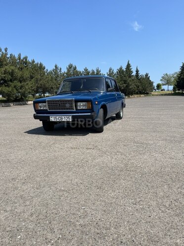 LADA (VAZ) 2107-1