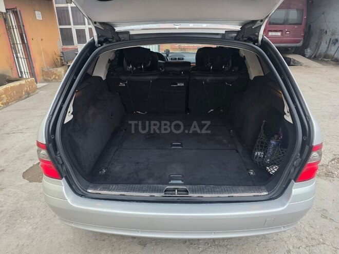 Mercedes E 220-10