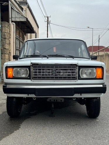 LADA (VAZ) 2107-2
