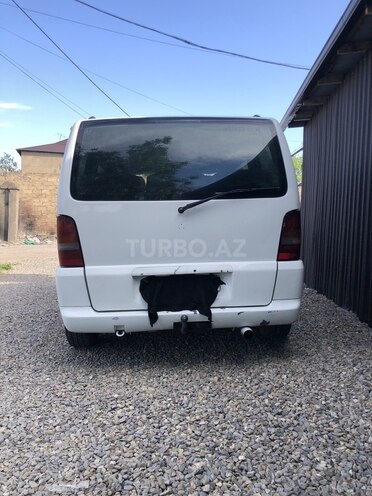 Mercedes Vito 112 CDI-2