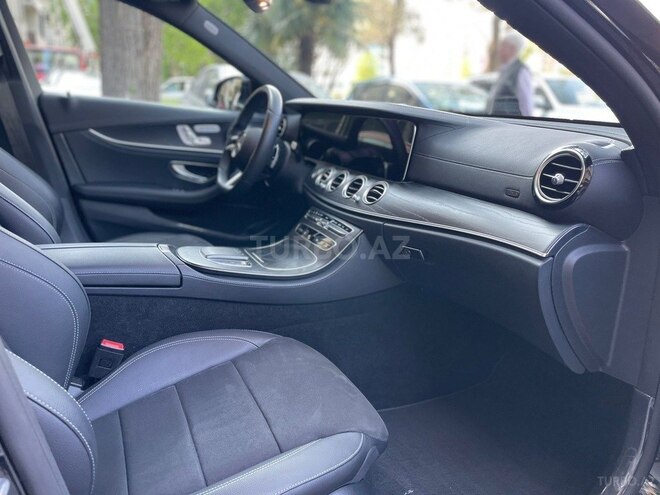 Mercedes E 200-13