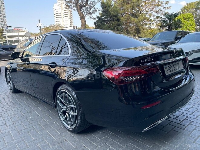 Mercedes E 200-8