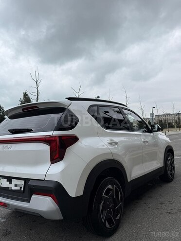 Kia Sonet-8