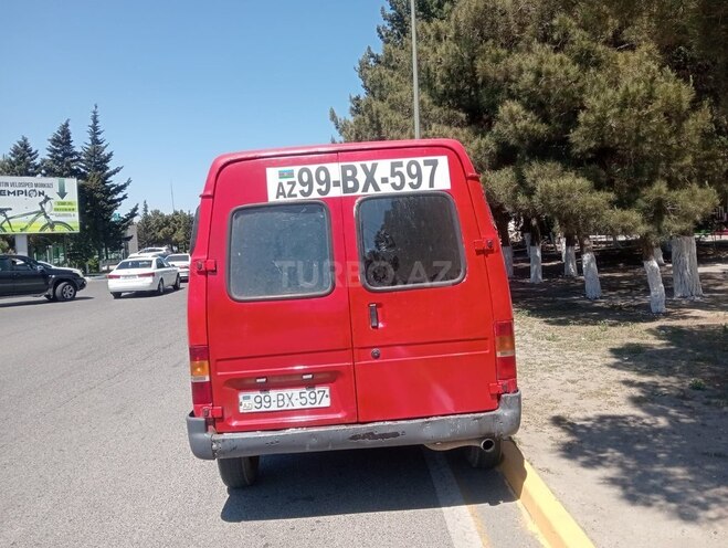 Ford Transit-6