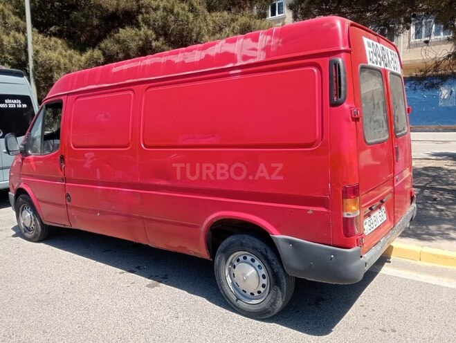 Ford Transit-3