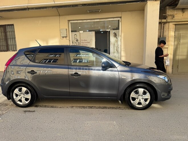Hyundai i30-11