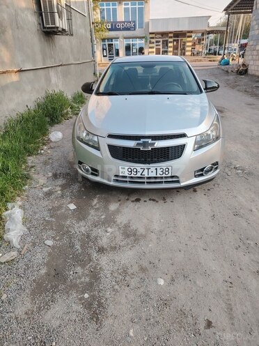 Chevrolet Cruze-1