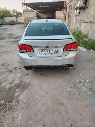 Chevrolet Cruze-2