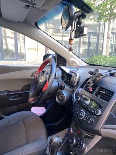 Chevrolet Aveo-13
