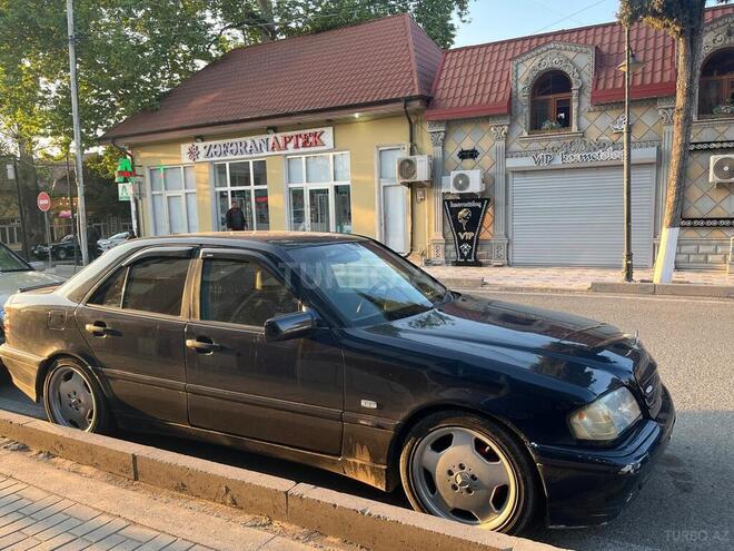 Mercedes C 240-3