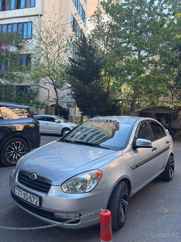 Hyundai Accent-3