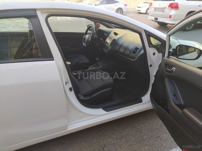 Kia Forte-12