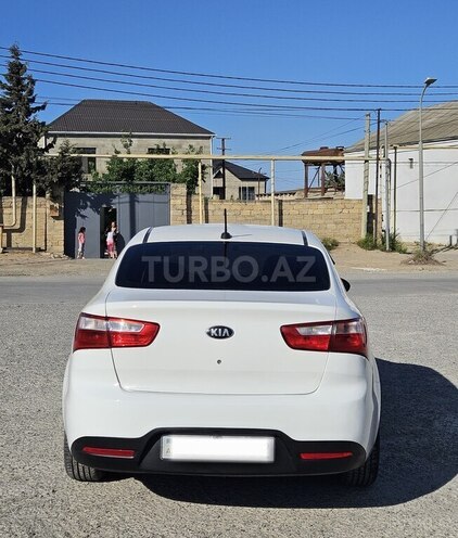 Kia Rio-4