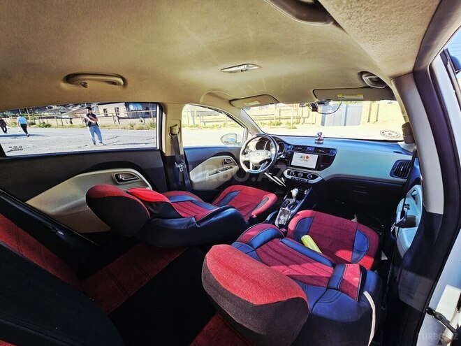 Kia Rio-9