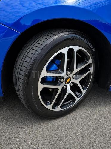 Chevrolet Cruze-10