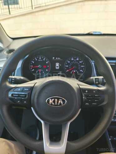 Kia Rio-12